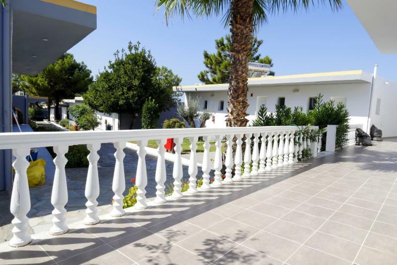 Ellia Hotel Lardos Exterior photo